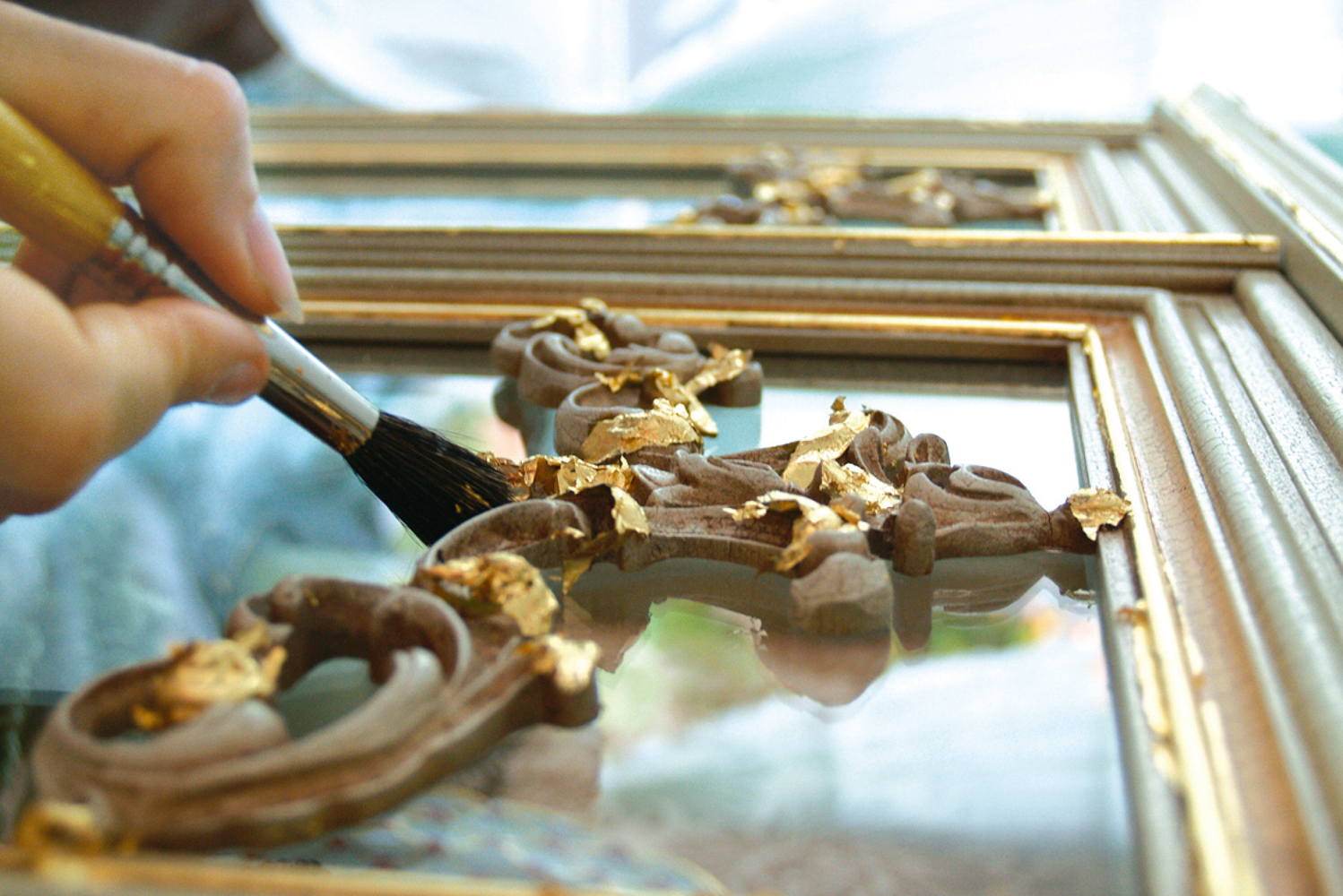 Workshop Vergolden in den Handwerker-Ateliers im Ihr Einkaufsland International, Marktheidenfeld.